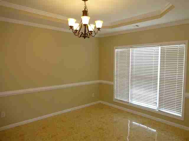 1092 Copper Creek Dr - Photo 3 of 10
