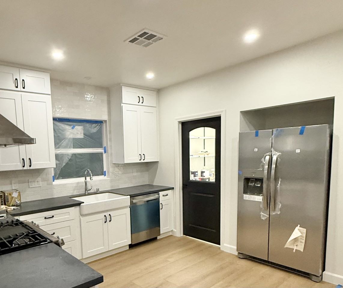 4701 Elm St #1 - Photo 7 of 18