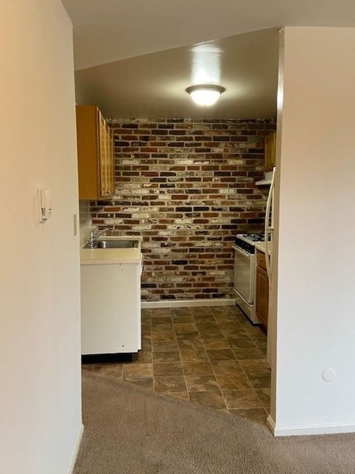 Oxhaven Apartments - Photo 5 of 49