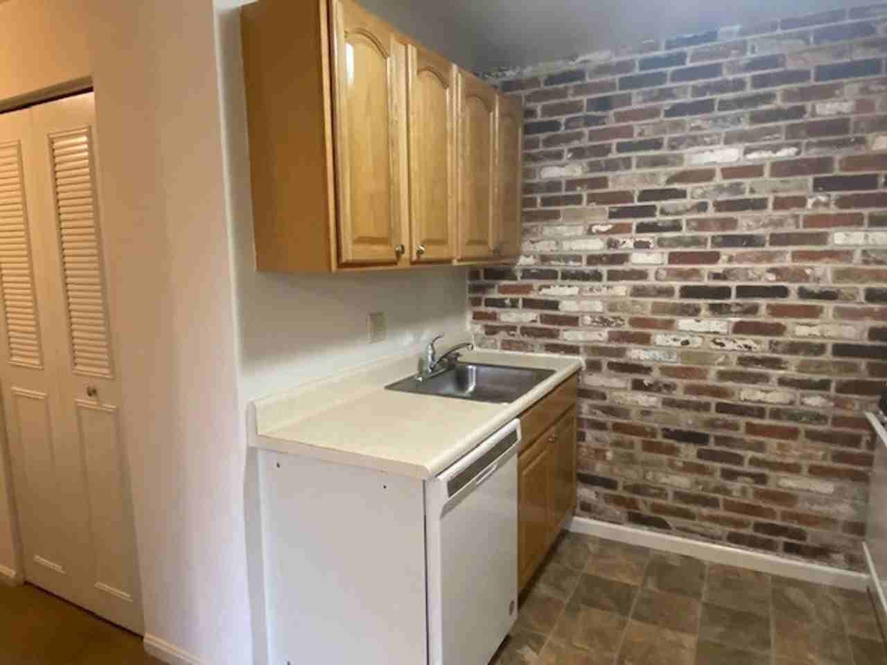 Oxhaven Apartments - Photo 7 of 49