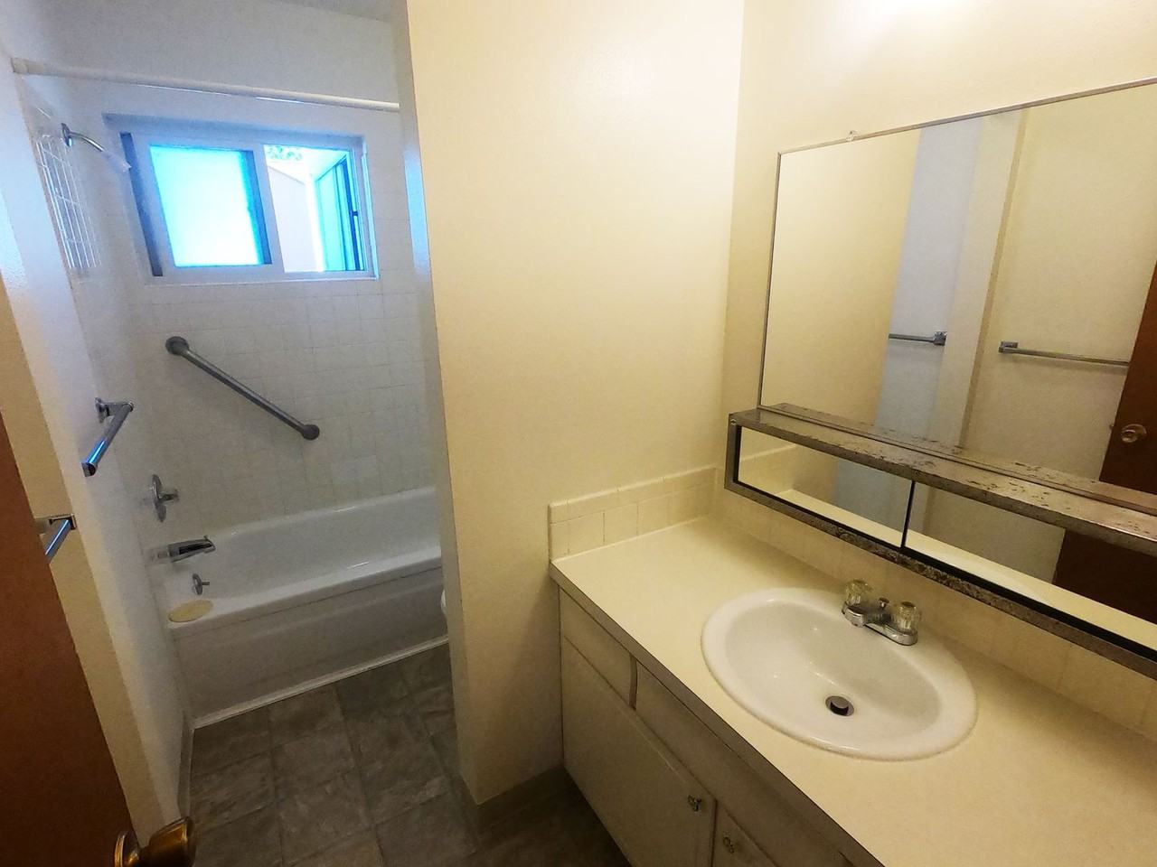 2845 Broadway Street - Photo 5 of 18