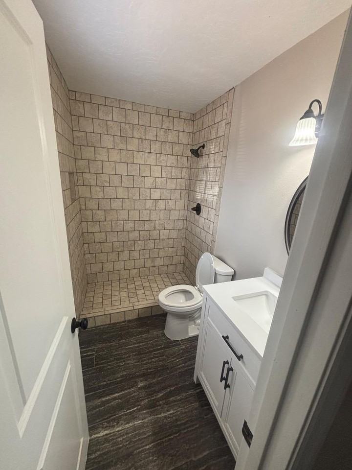 2710 1ST ST - Photo 6 of 8