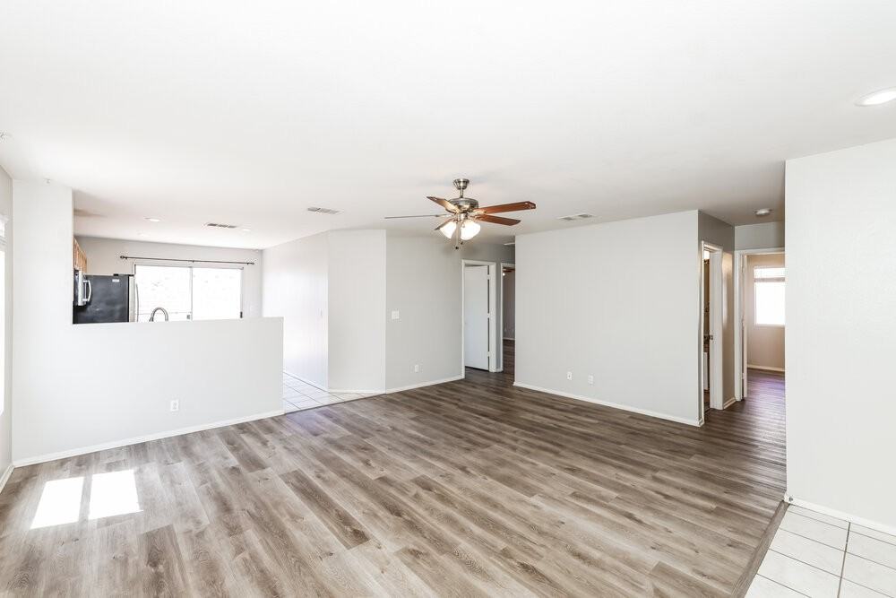681 Indian Row Ct - Photo 7 of 16
