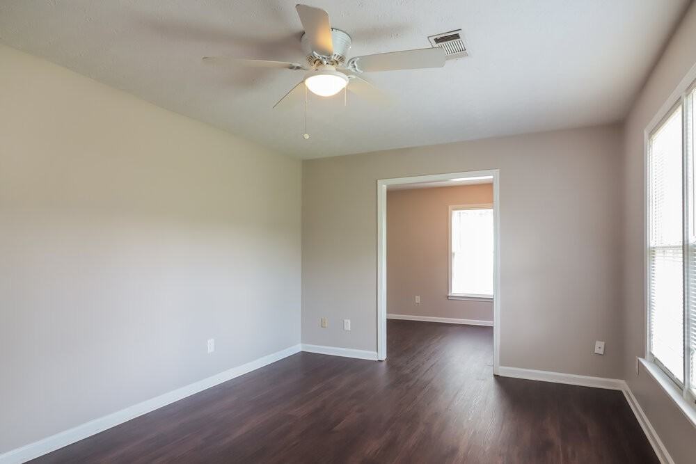 395 Wilson Rd - Photo 5 of 16