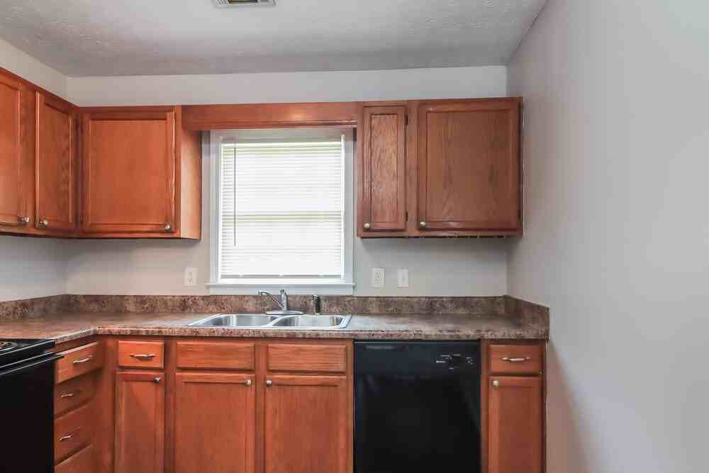 395 Wilson Rd - Photo 6 of 16