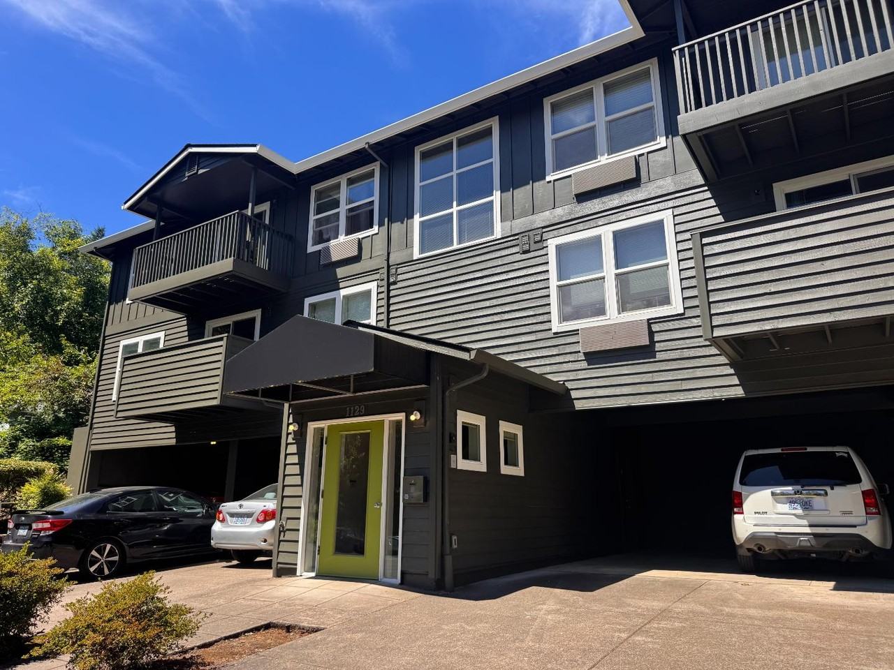 Marquam Trail Apartments - Photo 2 of 2
