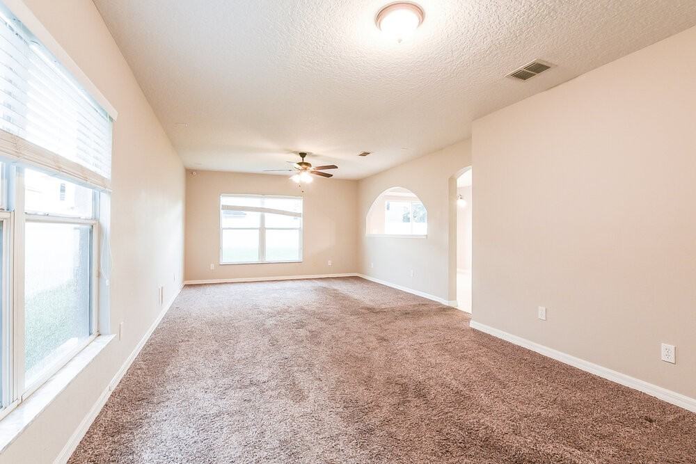 1725 Portcastle Cir - Photo 5 of 17