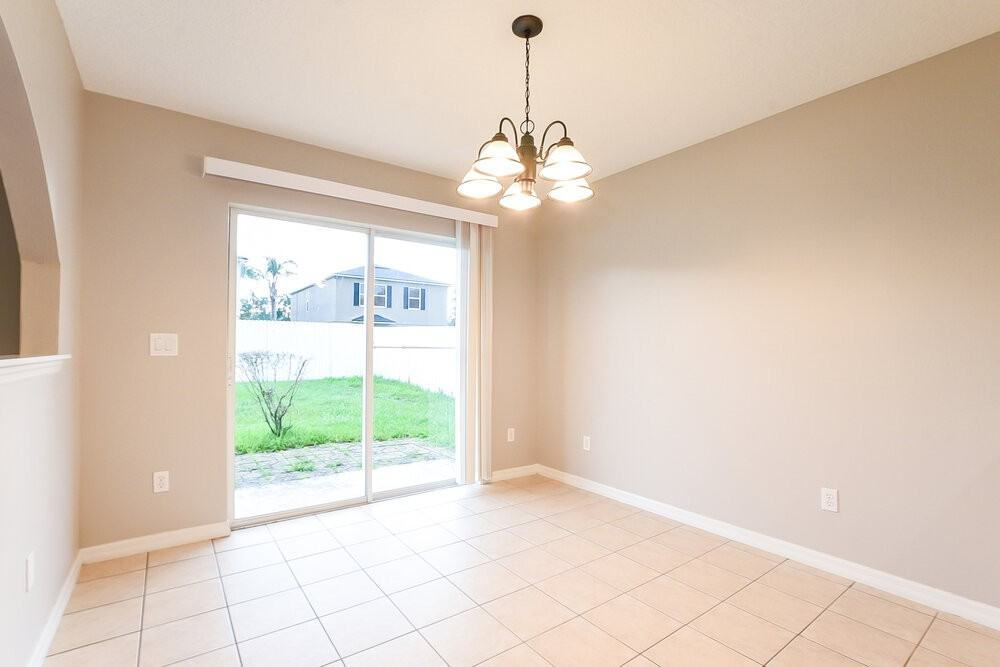1725 Portcastle Cir - Photo 7 of 17