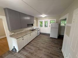 featured image of 290 Main St