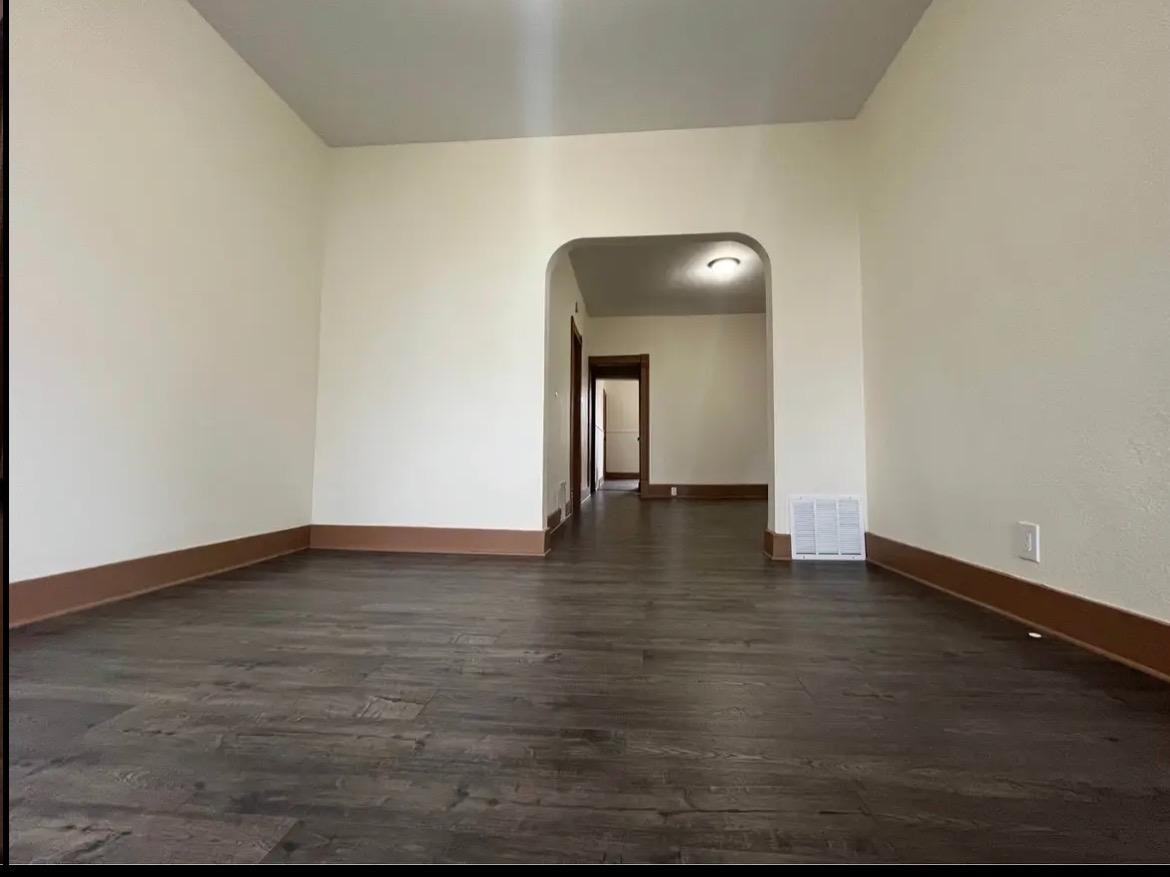 1422 N 26th St - Photo 4 of 30