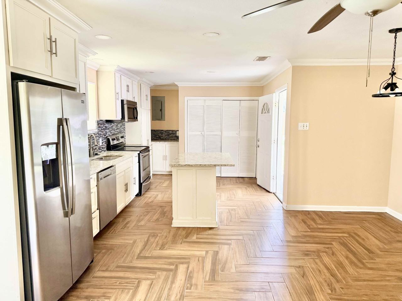2056 Vickers Dr #1 - Photo 2 of 13