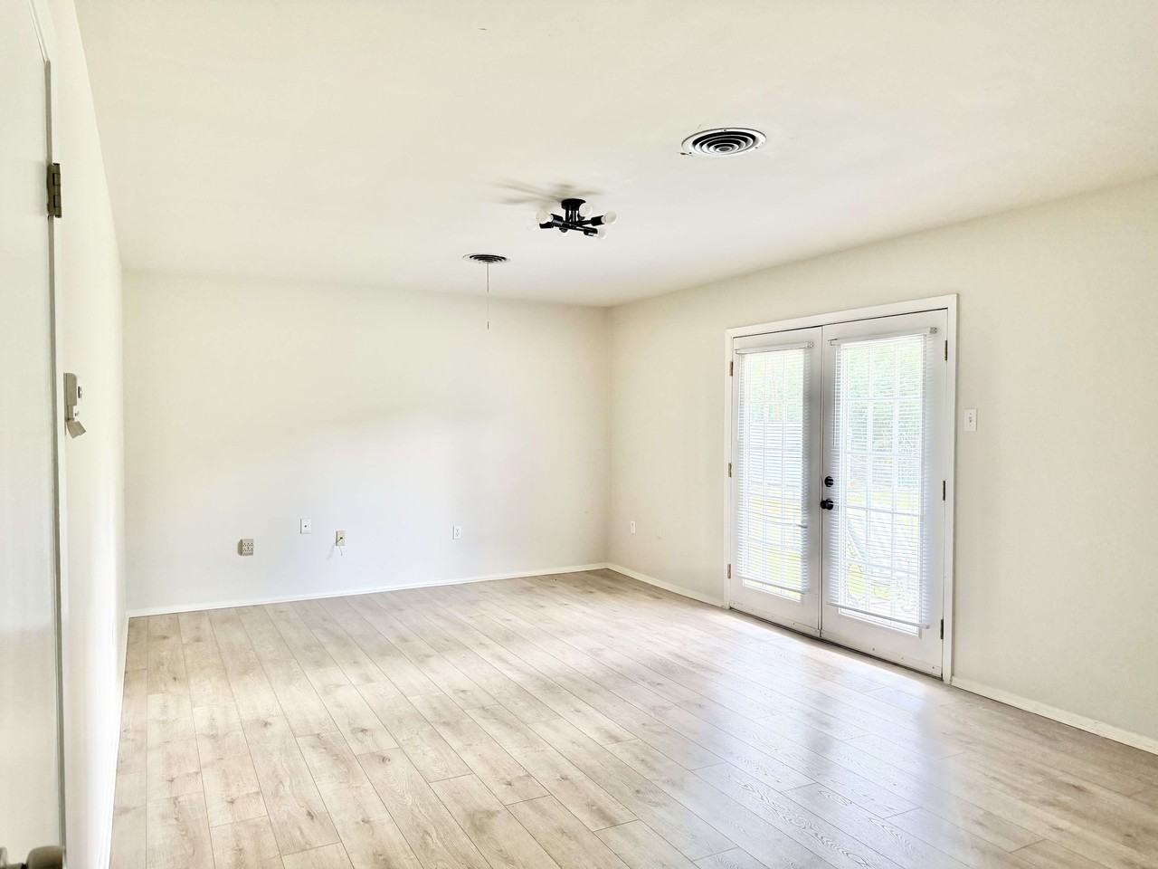 6967 Menlo Dr #1 - Photo 6 of 14