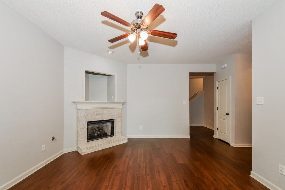 8725 Macon Rd - Photo 4 of 17