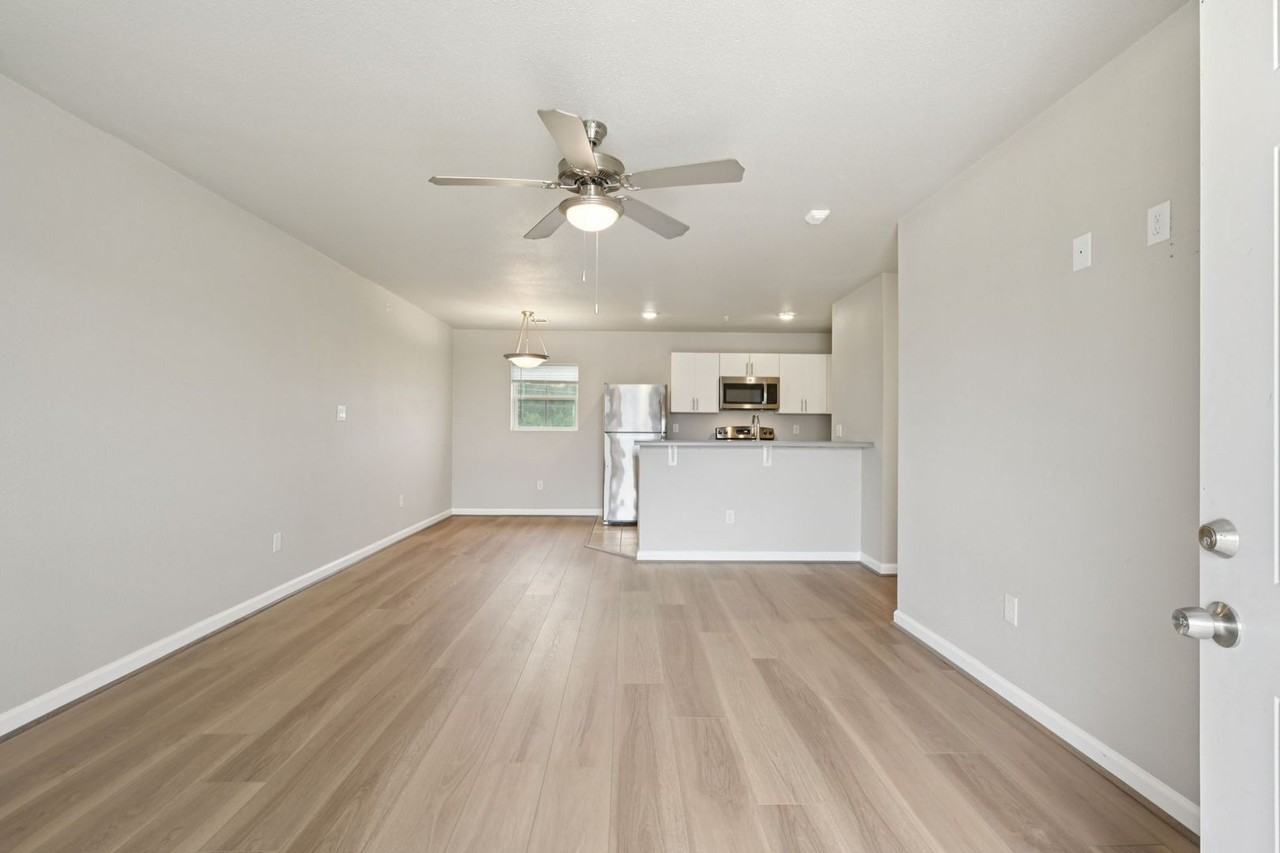 Eagles Nest Apartment Homes - Photo 7 of 47