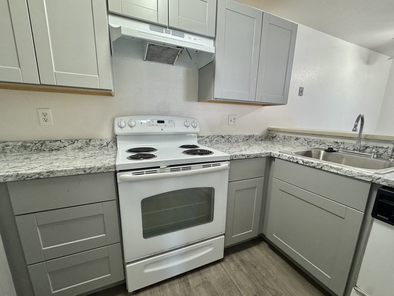 4501 Boardwalk Dr #K116