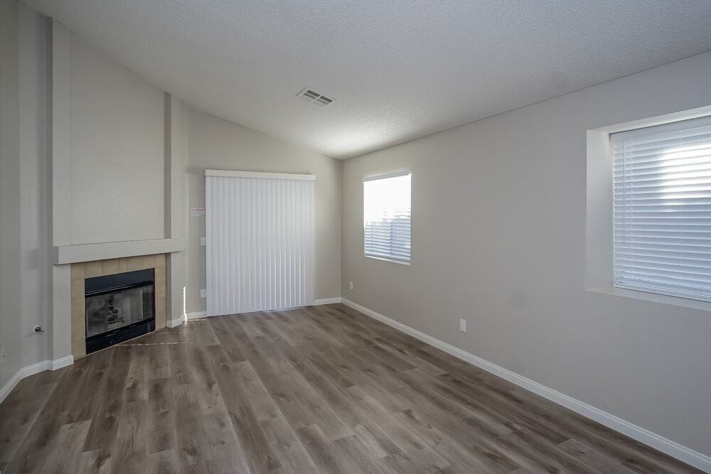 8024 Counterpoint Ln - Photo 6 of 16