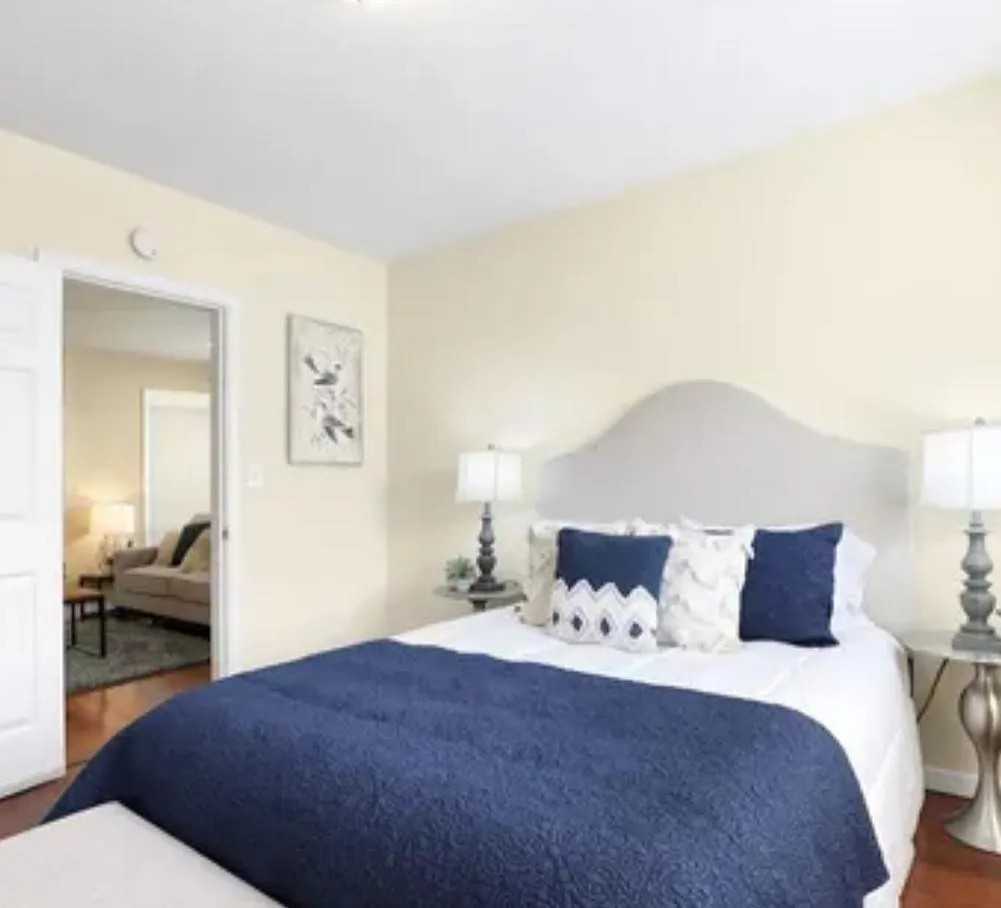 564 Alhambra St #1 - Photo 4 of 16