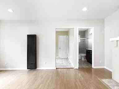 568 Alhambra St #1 - Photo 4 of 20