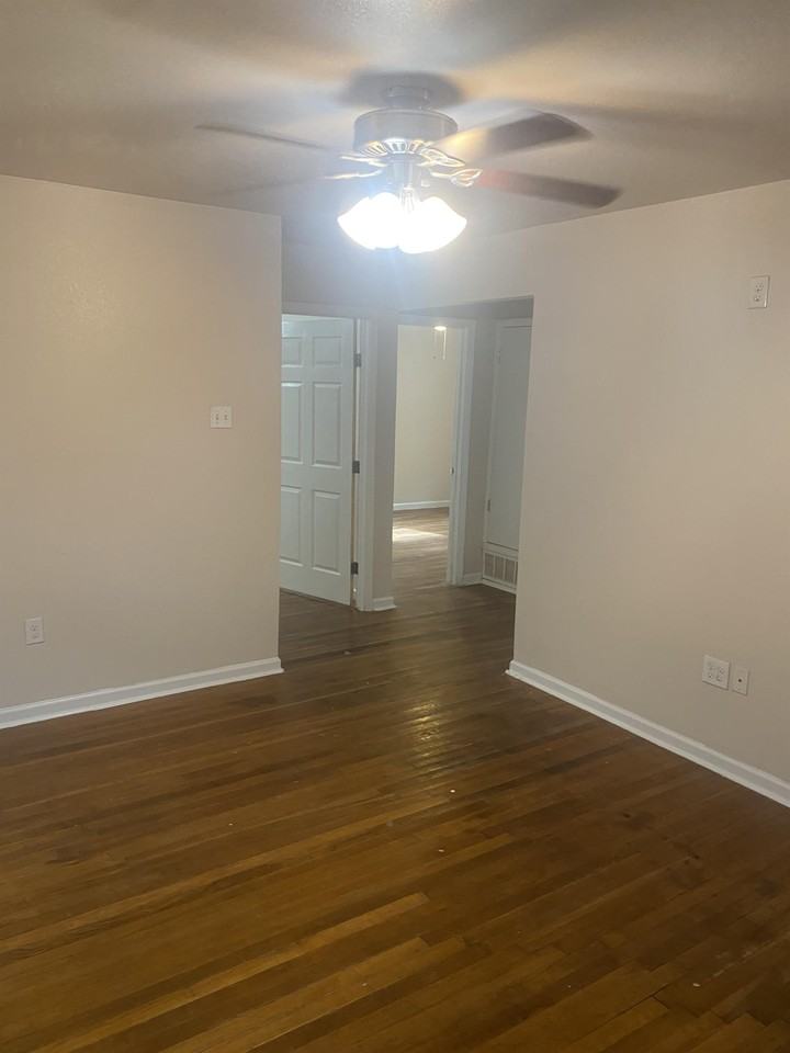 106 E Pearl St #1 - Photo 2 of 9