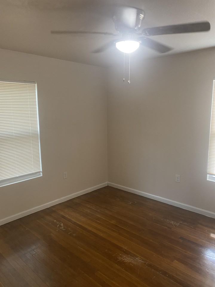 106 E Pearl St #1 - Photo 6 of 9