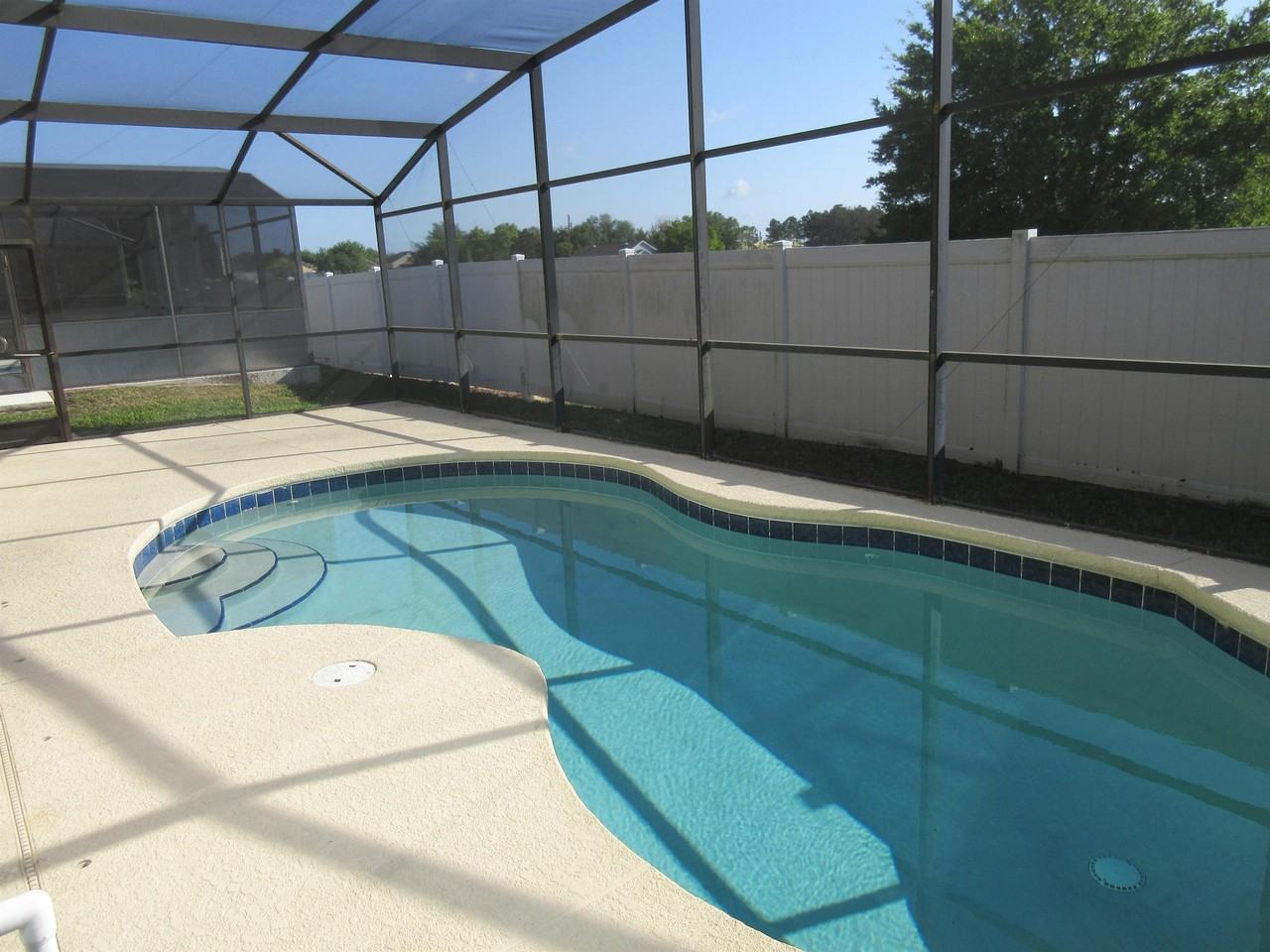 1211 Knollwood Dr - Photo 3 of 20