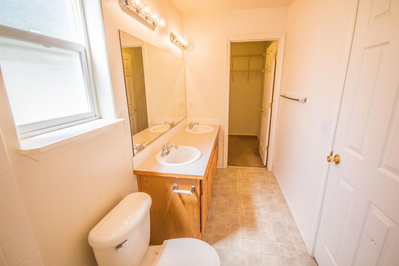 7765 N Abercrombie Ct #1 - Photo 7 of 12