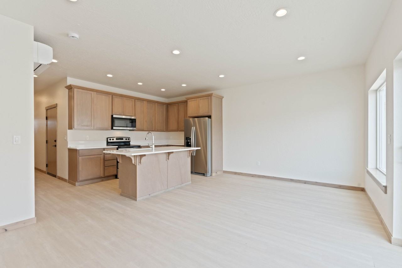 3570 N Blaze Loop #1 - Photo 4 of 32