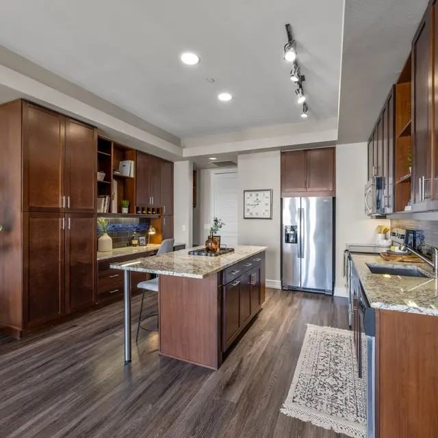 11301 Burnet Road - Photo 2 of 37