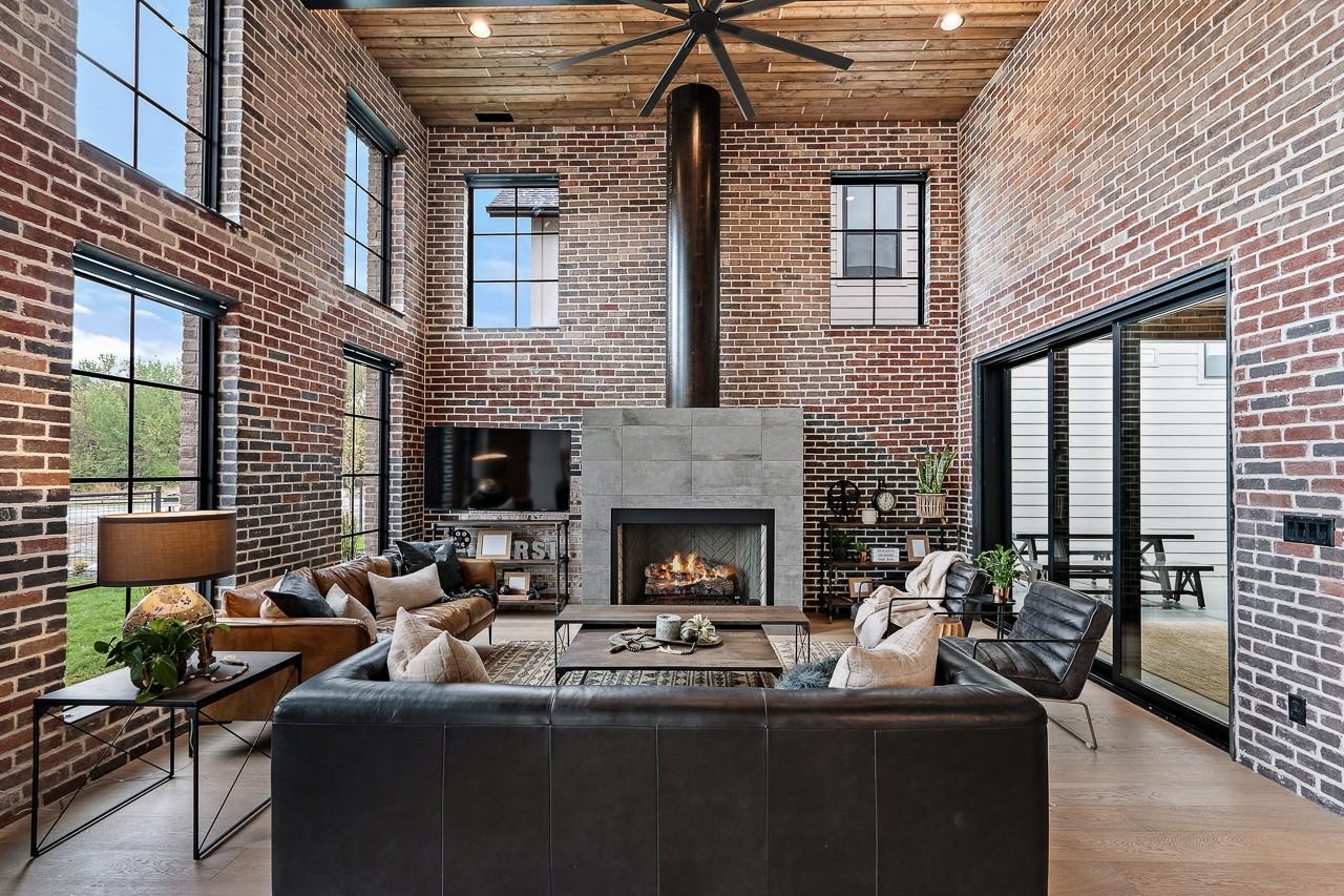 2526 W Rustic Forge St #1 - Photo 4 of 42