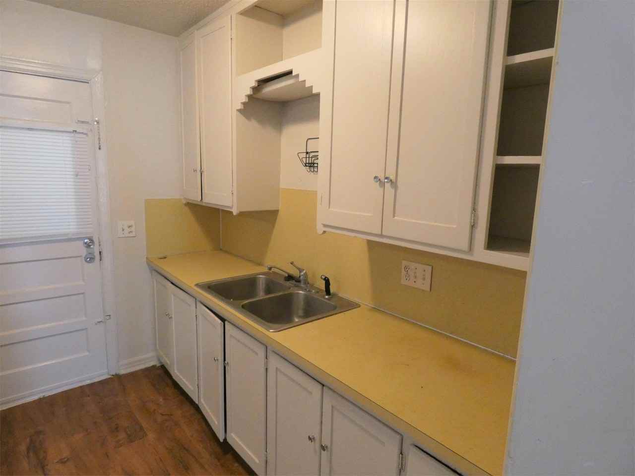 207 W Fairchild Dr #1 - Photo 3 of 11