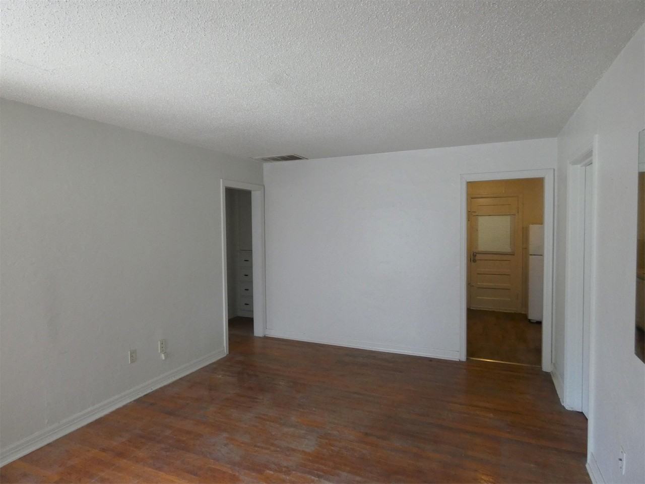 207 W Fairchild Dr #1 - Photo 5 of 11