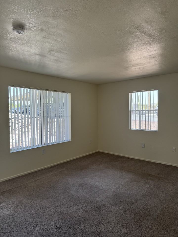 9777 N. Thornydale Road9105 #9105 - Photo 4 of 32