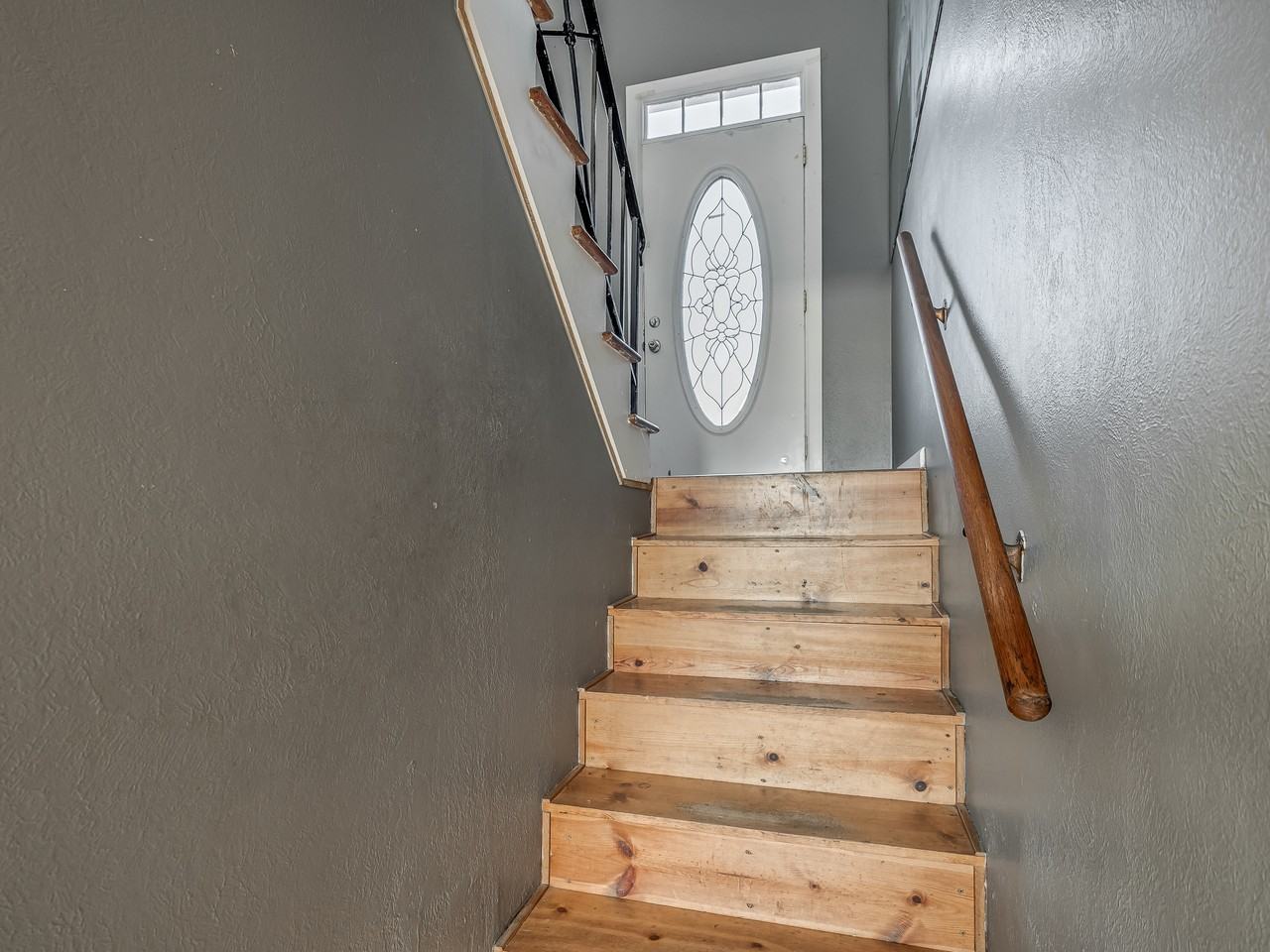2520 Sw 68th St #1 - Photo 5 of 48