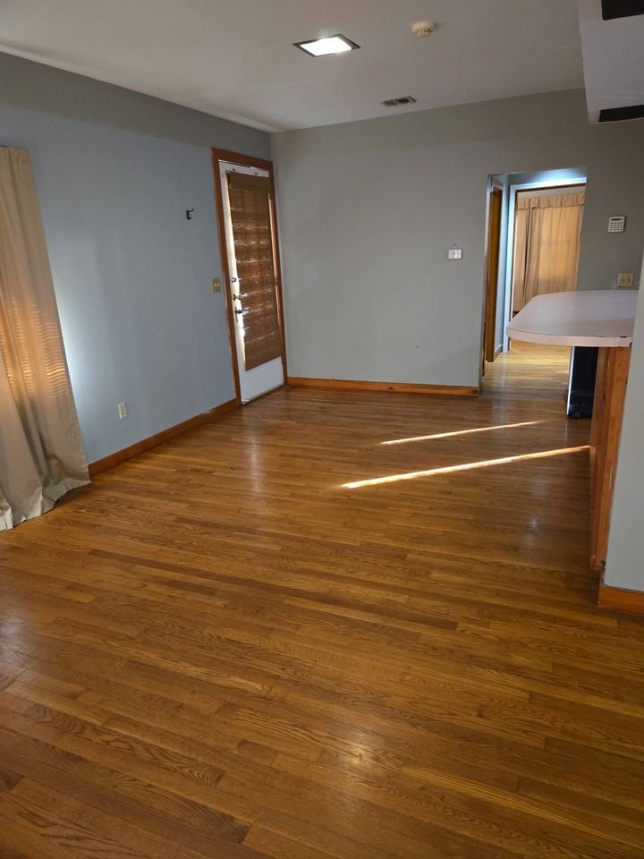 517 Chopin St #1 - Photo 5 of 10