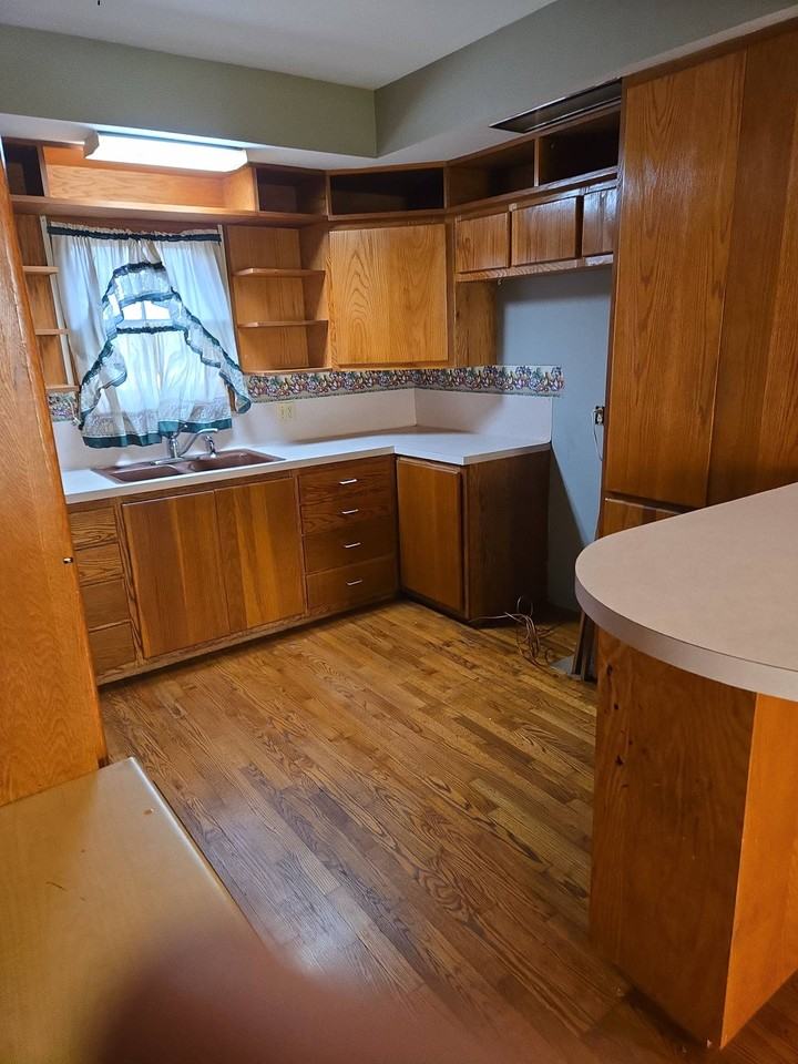 517 Chopin St #1 - Photo 7 of 10