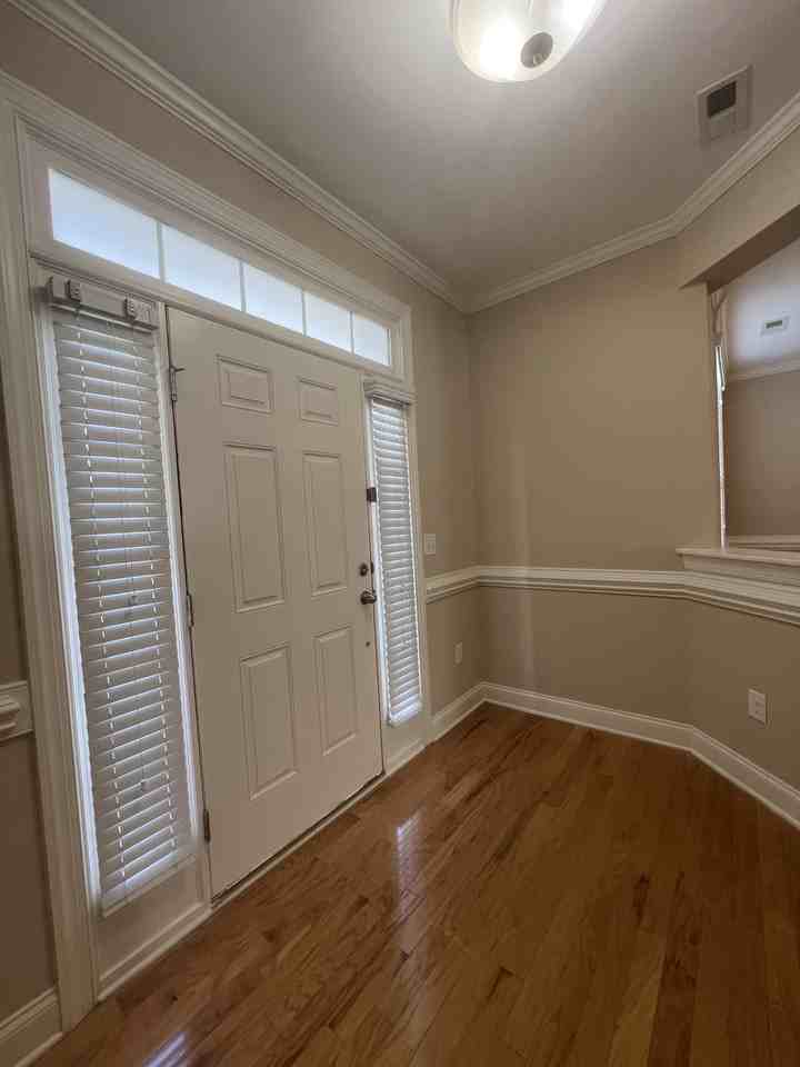 44 Coswell Ct #1 - Photo 4 of 43