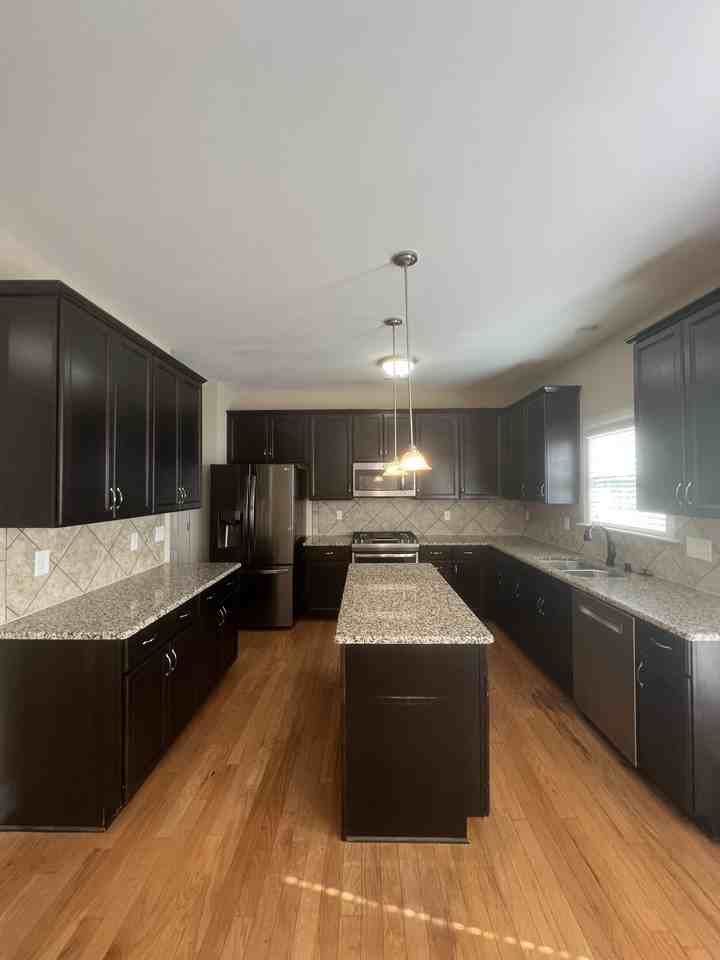 44 Coswell Ct #1 - Photo 7 of 43