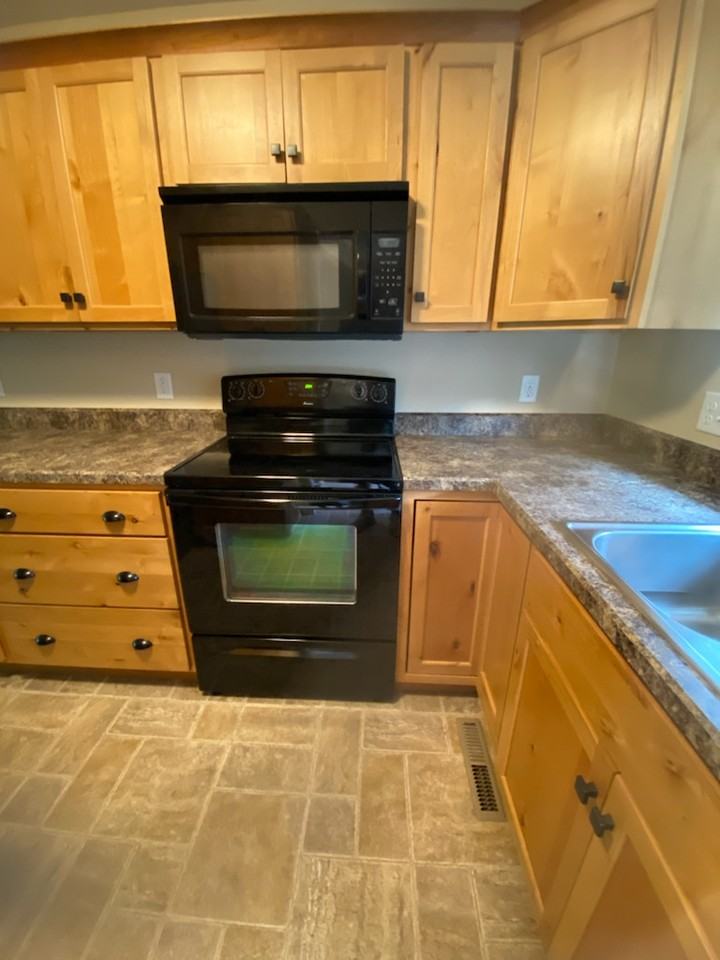 903 13th St W #1 - Photo 4 of 17