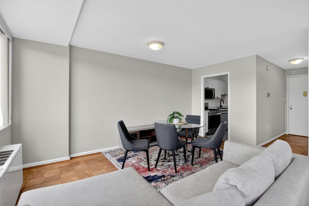 10401 Grosvenor Pl #808 - Photo 6 of 17
