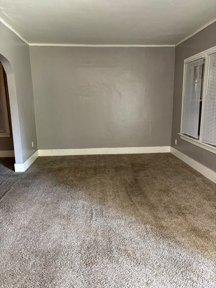 14249 Cloverlawn St #1 - Photo 2 of 9