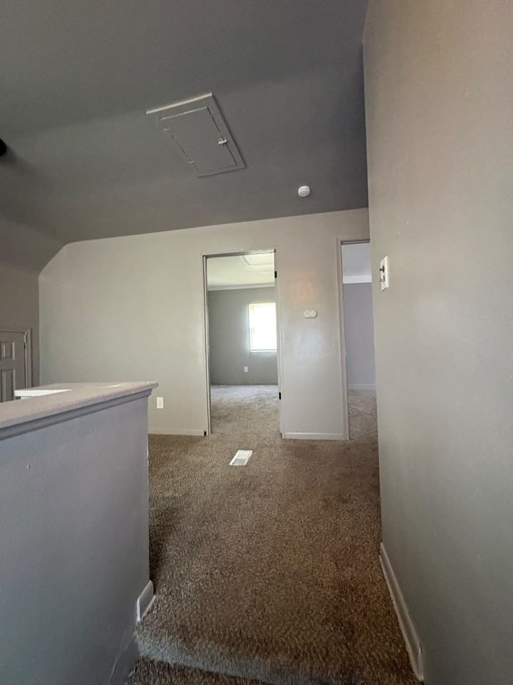 14249 Cloverlawn St #1 - Photo 7 of 9