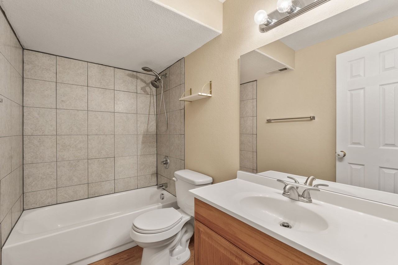 5164 Fennel Dr #1 - Photo 7 of 26