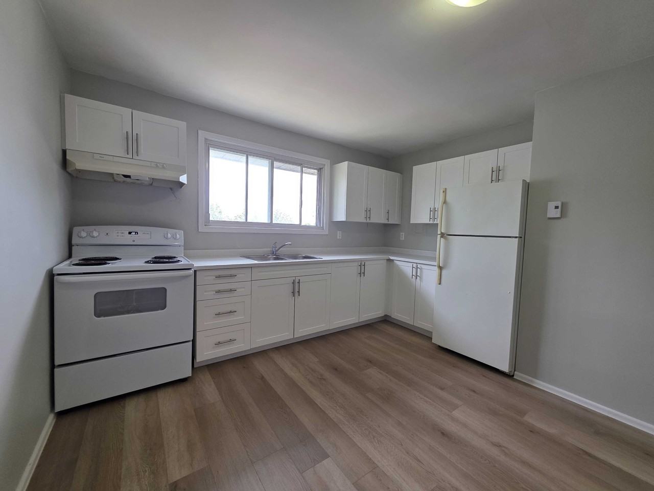 20 Daly St #3 - Photo 3 of 8