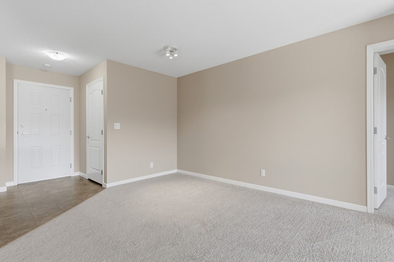 7556 - 7556 Topaz Drive - Photo 4 of 9