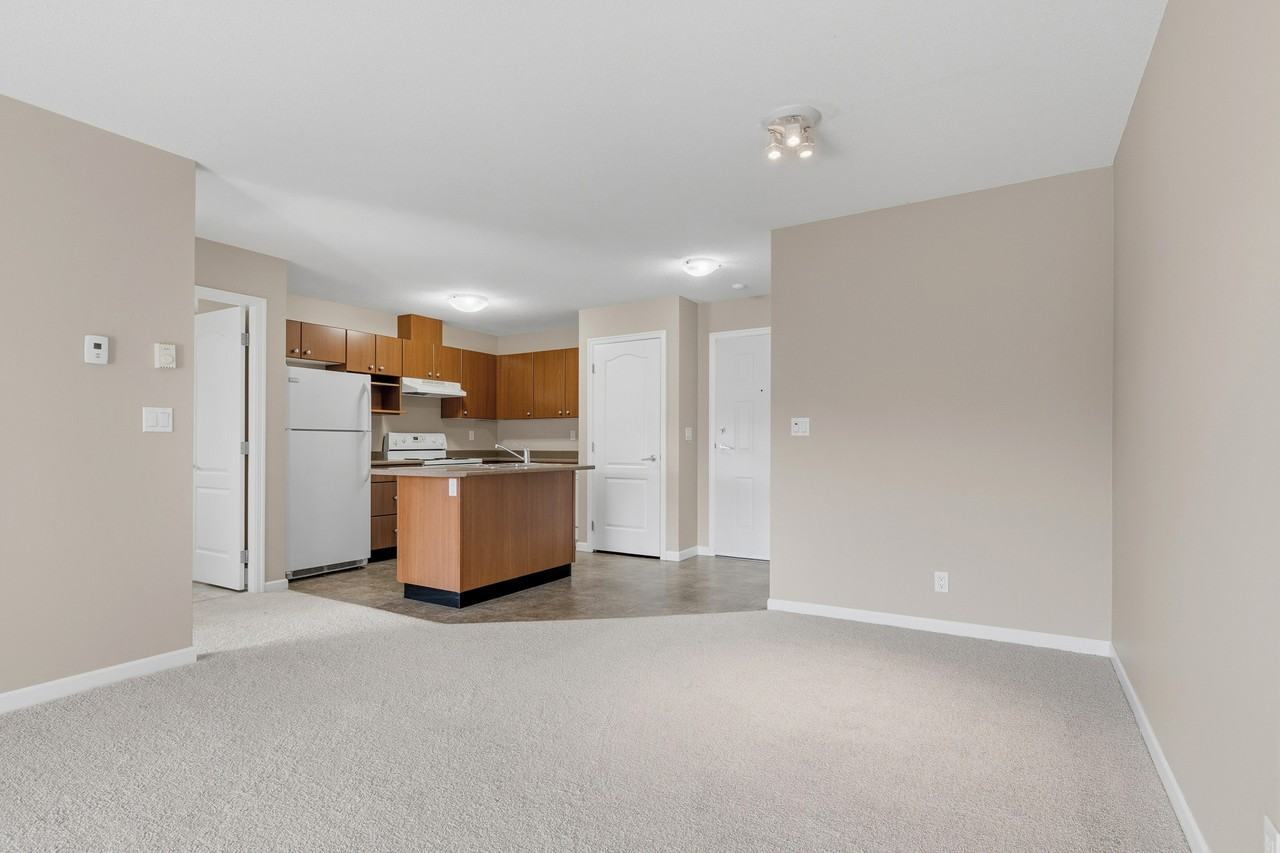 7556 - 7556 Topaz Drive - Photo 5 of 9