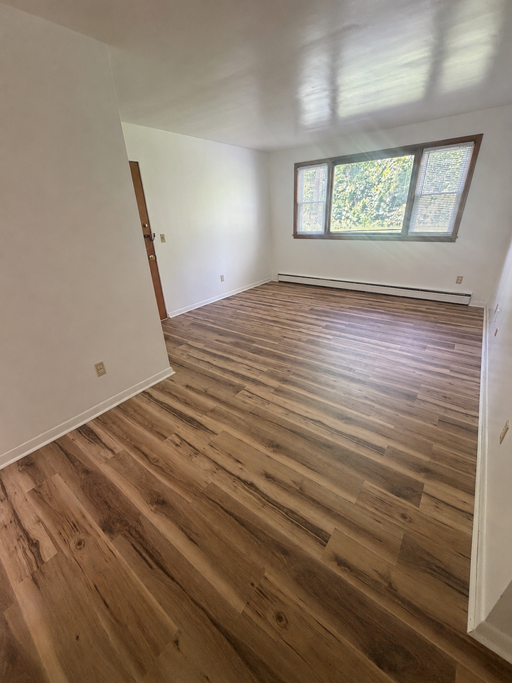 112 Brewer Dr #3 - Photo 2 of 17