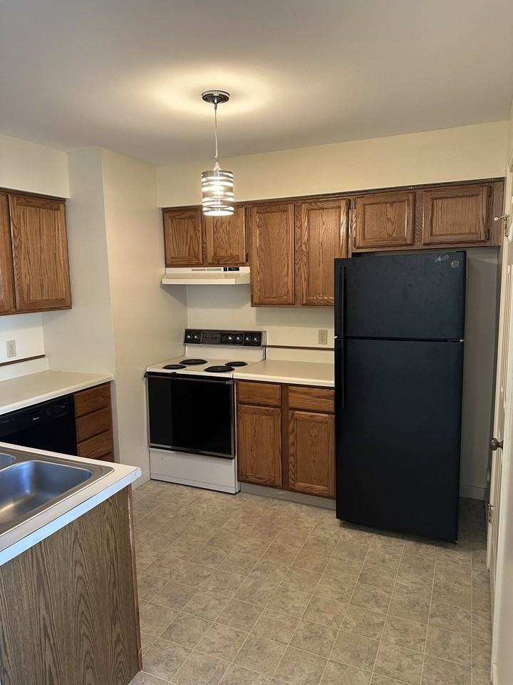 22 River City Dr #22B - Photo 3 of 11