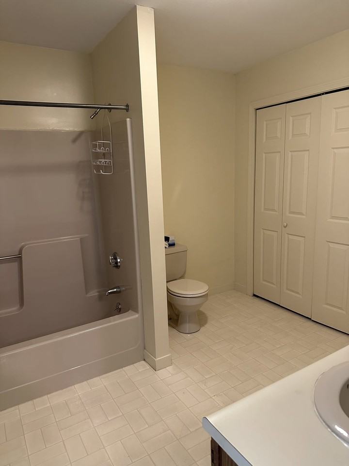 22 River City Dr #22B - Photo 5 of 11