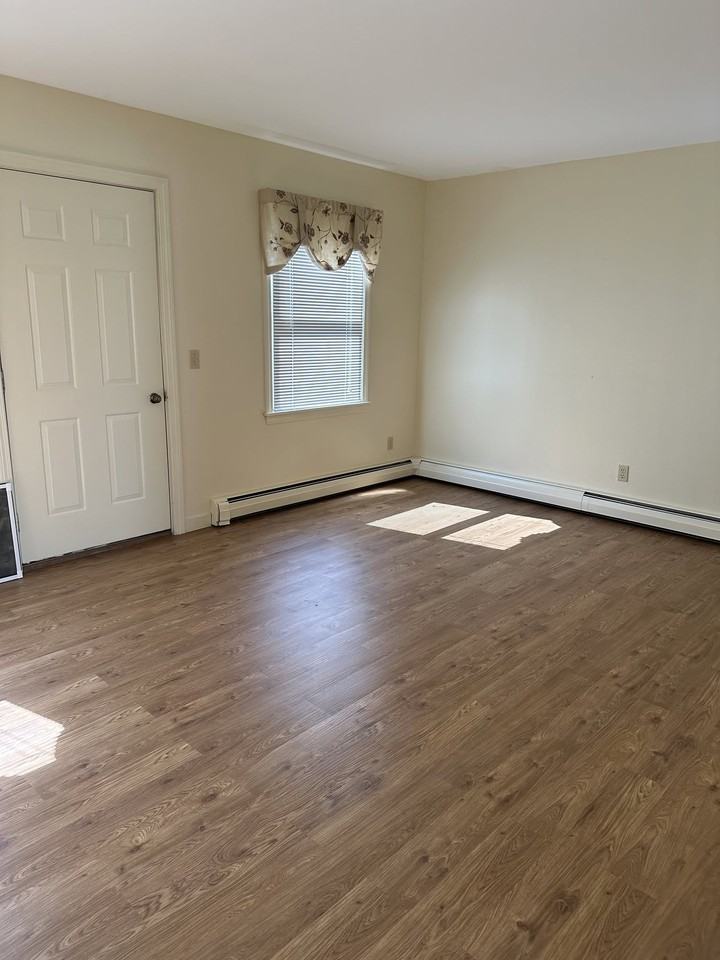 22 River City Dr #22B - Photo 6 of 11