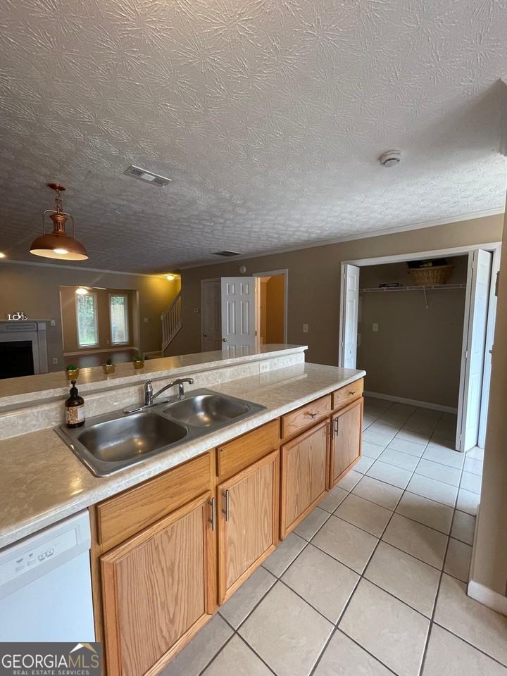 2962 Stonecrest Ln #1 - Photo 2 of 5